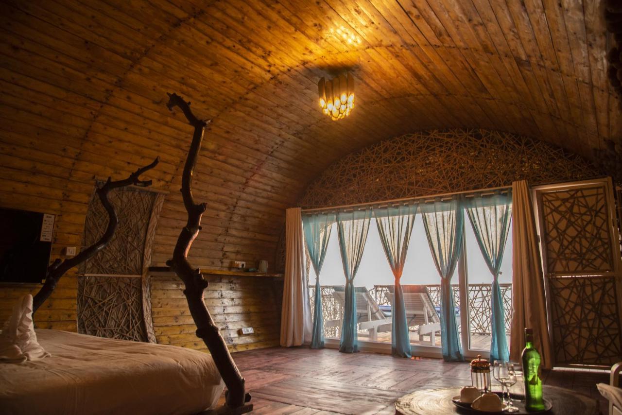 Obrigado By Craftels Hotel Canaguinim Buitenkant foto