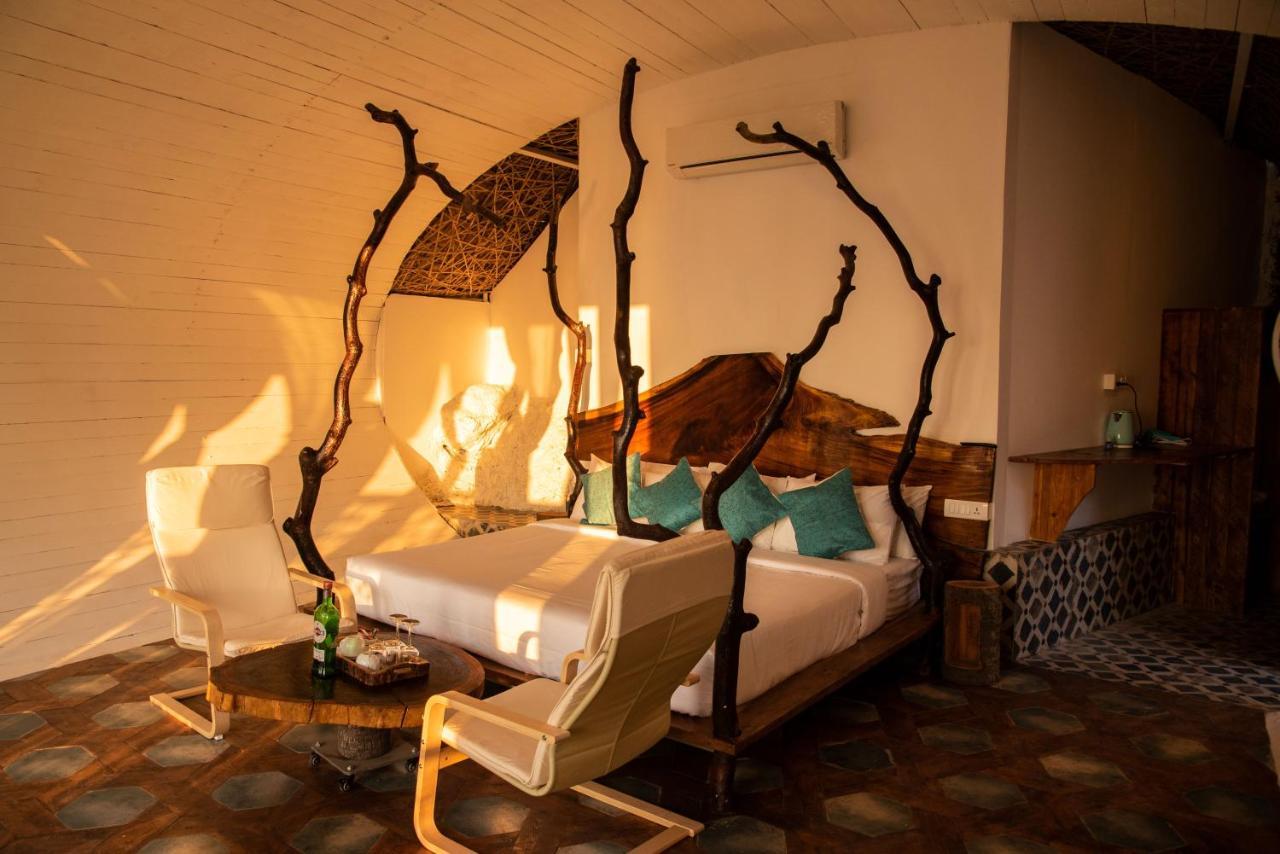 Obrigado By Craftels Hotel Canaguinim Buitenkant foto