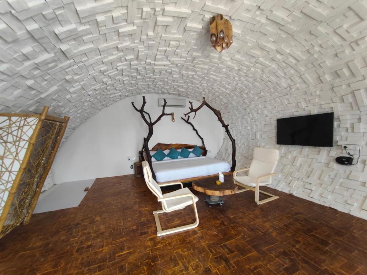 Obrigado By Craftels Hotel Canaguinim Buitenkant foto