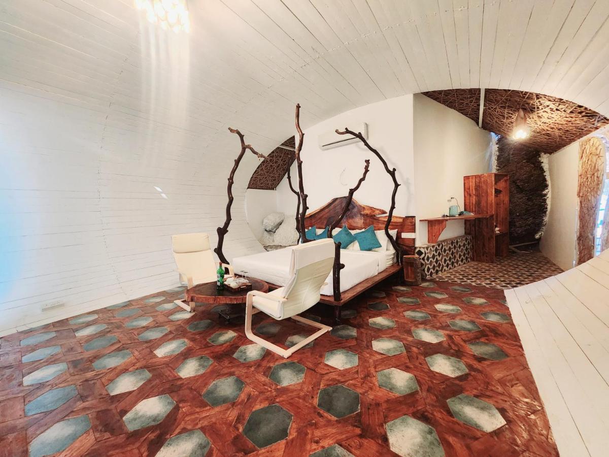 Obrigado By Craftels Hotel Canaguinim Buitenkant foto