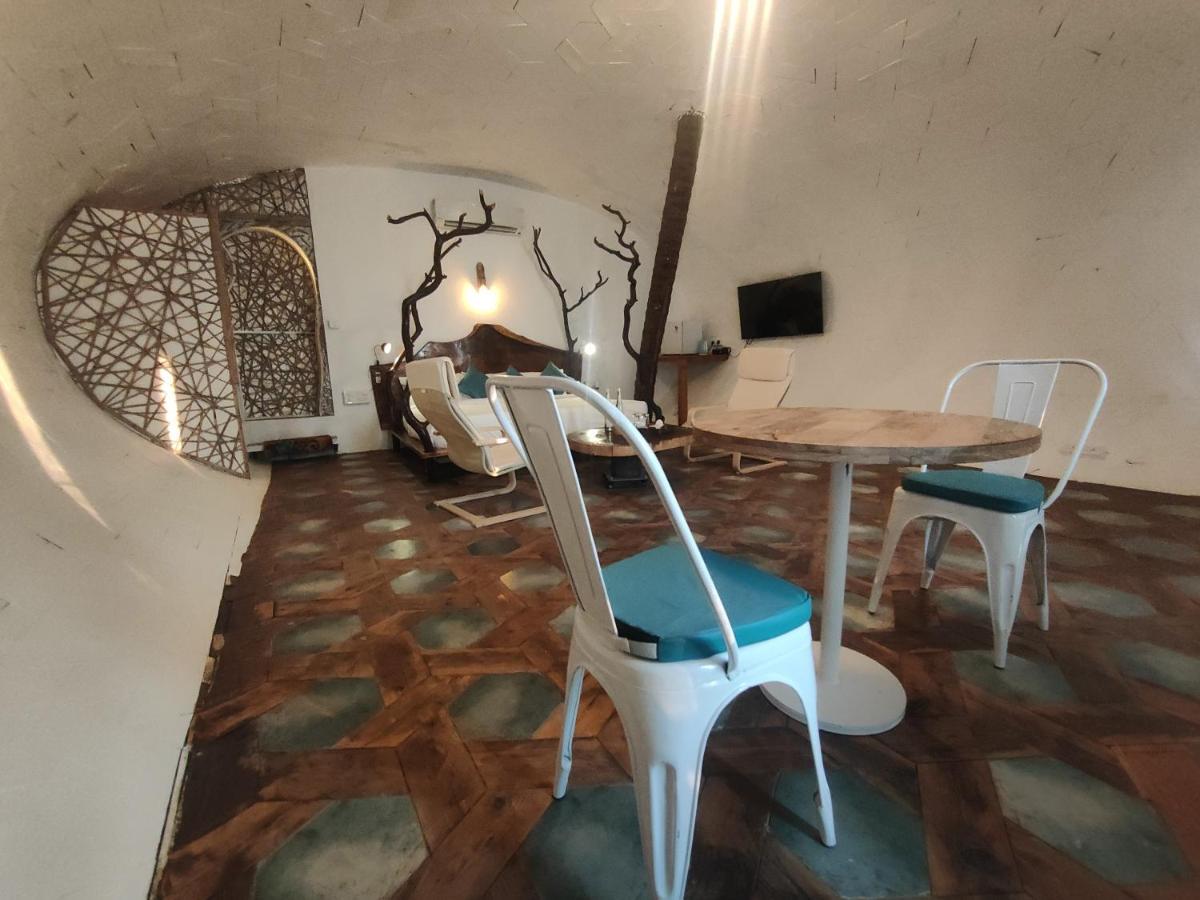 Obrigado By Craftels Hotel Canaguinim Buitenkant foto
