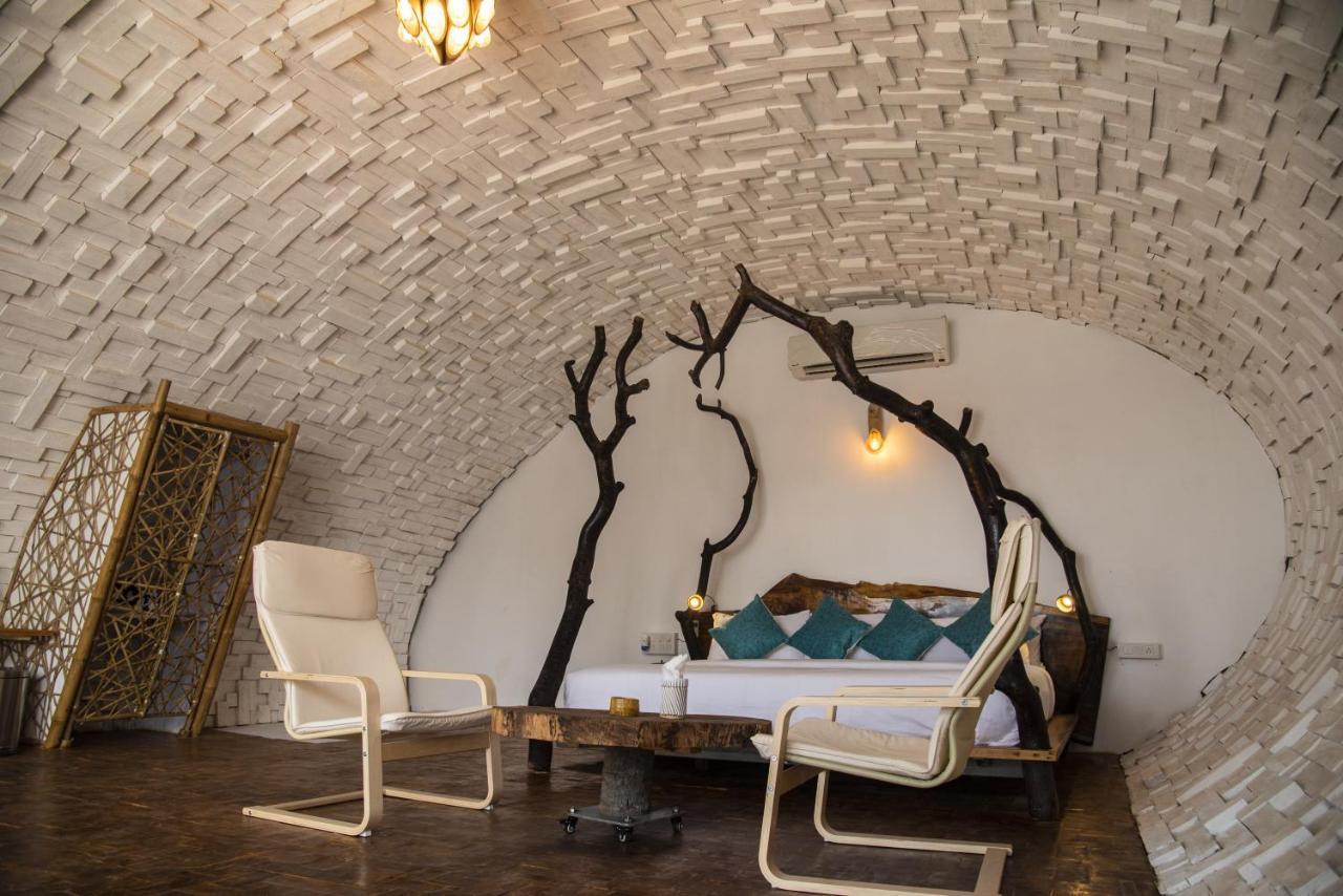 Obrigado By Craftels Hotel Canaguinim Buitenkant foto